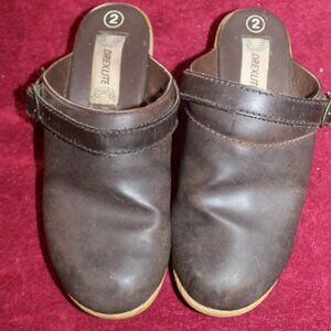 Children's Dexlite Classic Brown Mule with 1 1/2 inch Hell